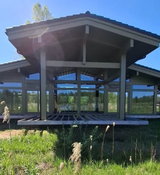 Панорамный свет и строгая геометрия